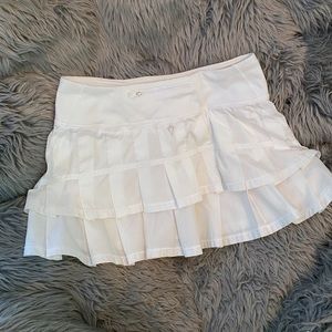 Lululemon Ivivva (kids) white skirt (built in shorts), size kids 12